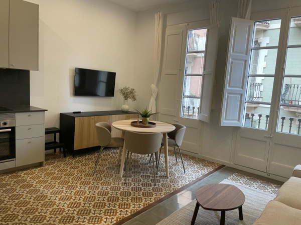 Apartamento reformado en Vila de Gracia