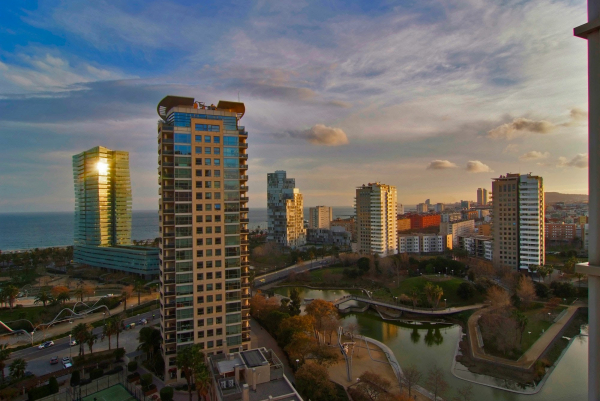 Ático dúplex en alquiler de 4 habitaciones en Diagonal Mar