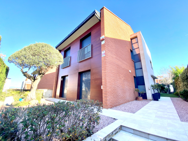 Casa con ascensor en Arxius