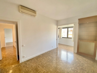 Piso con terraza en Manuel Girona