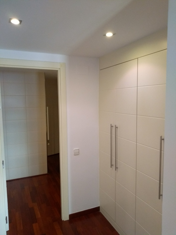 Triplex apartment for rent with terrace and private swimming pool near Diagonal