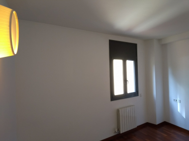 Triplex apartment for rent with terrace and private swimming pool near Diagonal