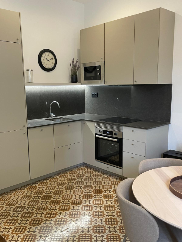 Apartamento reformado en Vila de Gracia