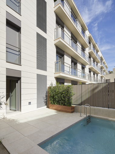 Appartement exclusif de 4 chambres avec piscine et terrasse privative en location à Sarria