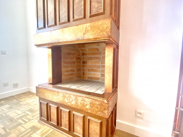 Piso con terraza en Manuel Girona