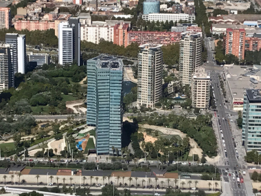 Ático dúplex en alquiler de 4 habitaciones en Diagonal Mar