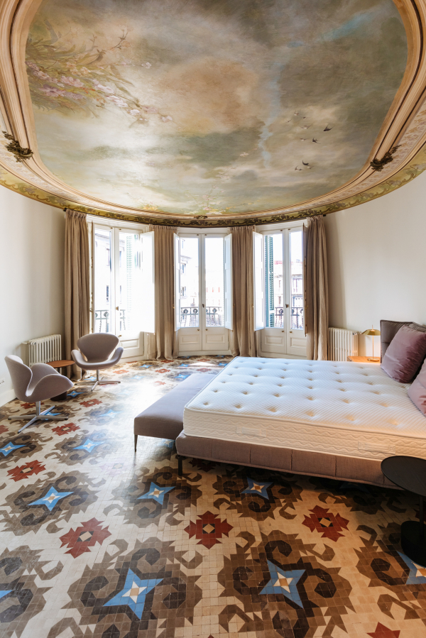 Elegant 4 bedroom duplex for rent in the Casa Burés