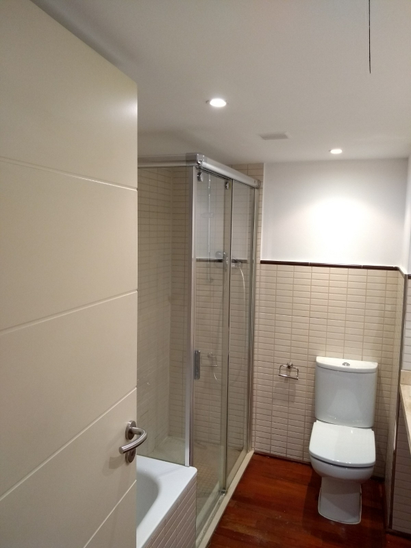 Triplex apartment for rent with terrace and private swimming pool near Diagonal