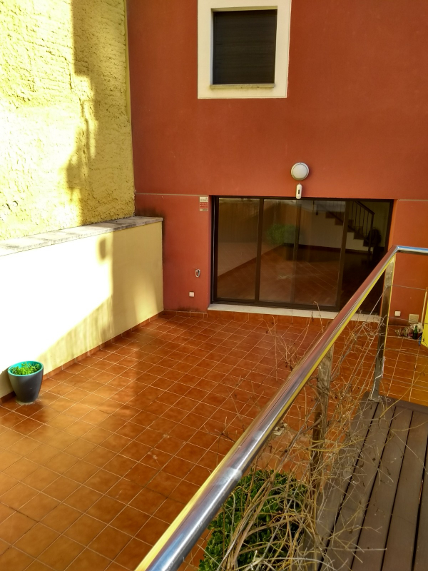 Triplex apartment for rent with terrace and private swimming pool near Diagonal