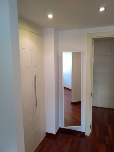 Triplex apartment for rent with terrace and private swimming pool near Diagonal