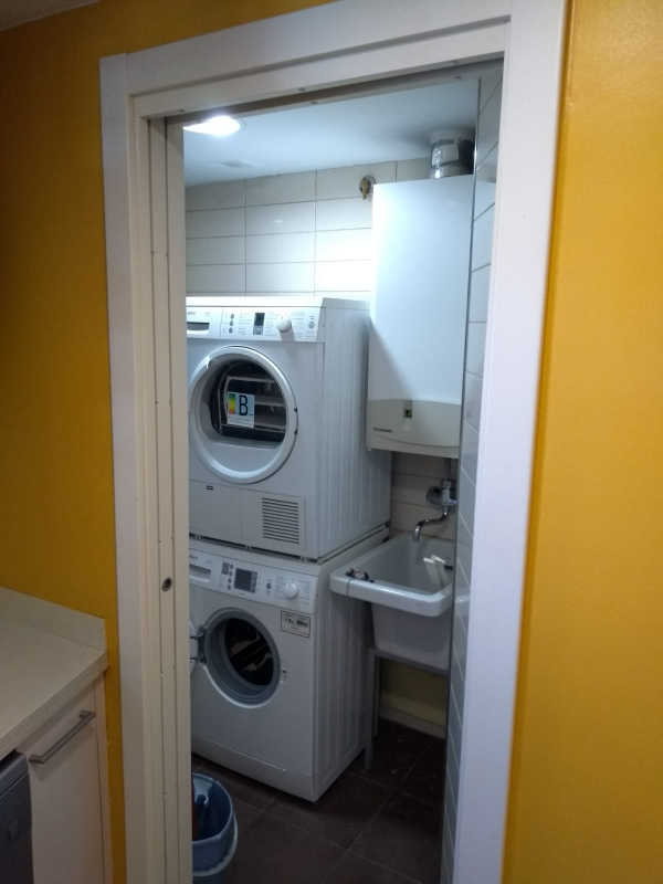 Triplex apartment for rent with terrace and private swimming pool near Diagonal