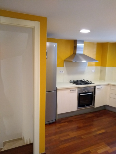 Triplex apartment for rent with terrace and private swimming pool near Diagonal