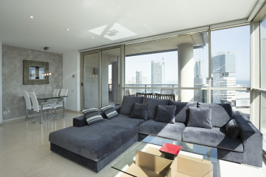Fantastic apartment for rent with sea views in Barcelona