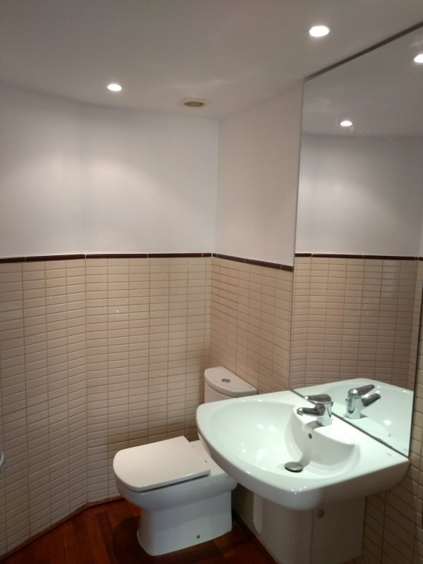 Triplex apartment for rent with terrace and private swimming pool near Diagonal